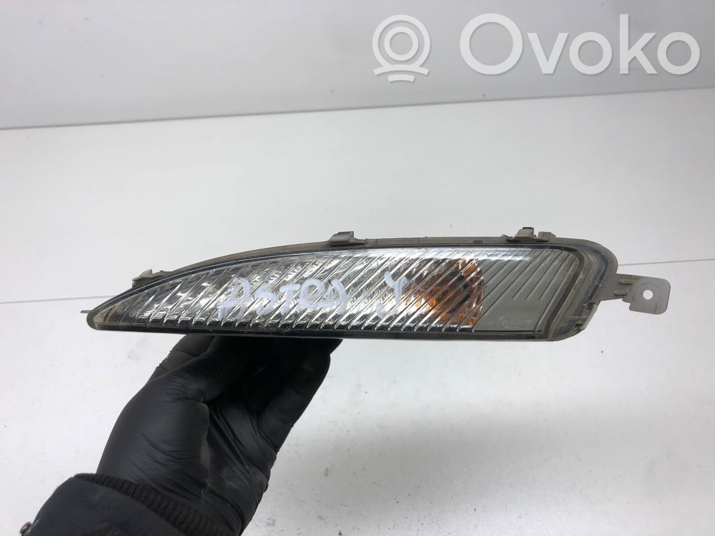 Opel Astra J Front indicator light 