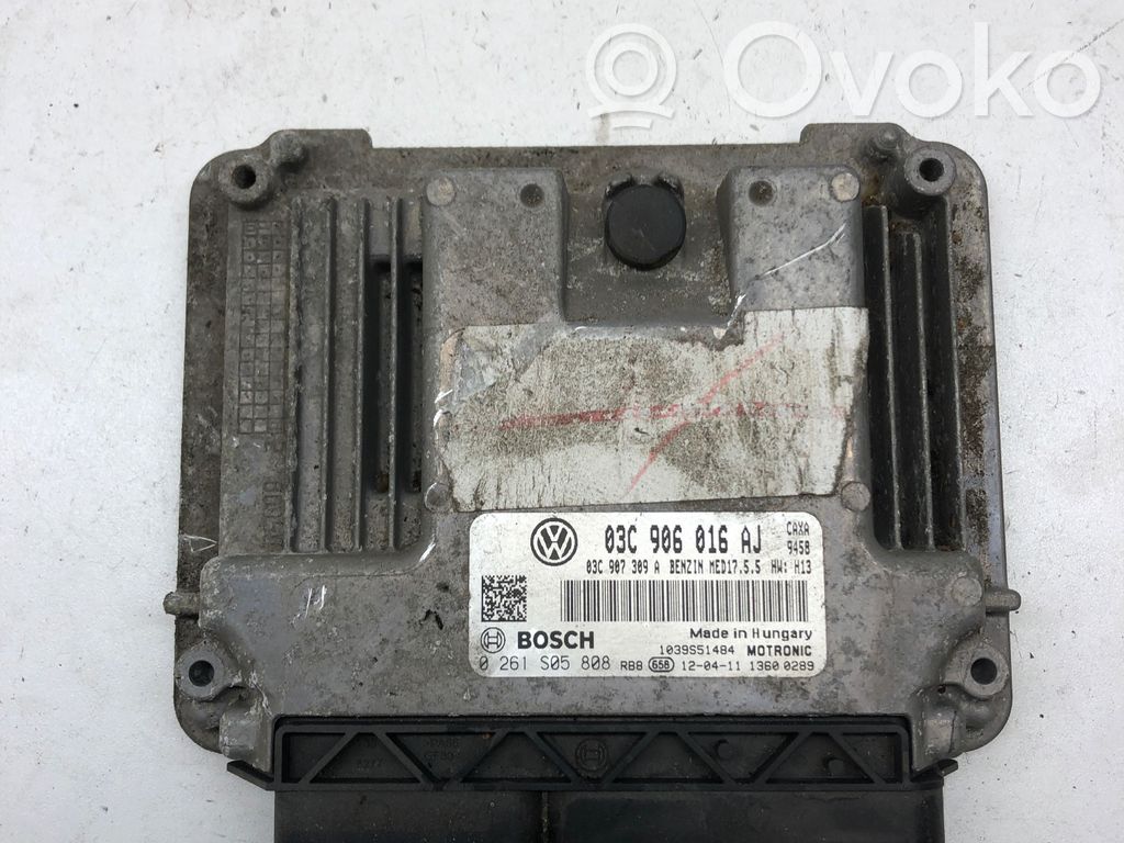 Volkswagen Golf VI Engine control unit/module 