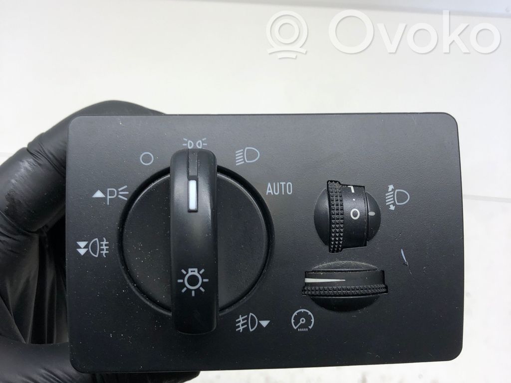 Ford Focus Light switch 