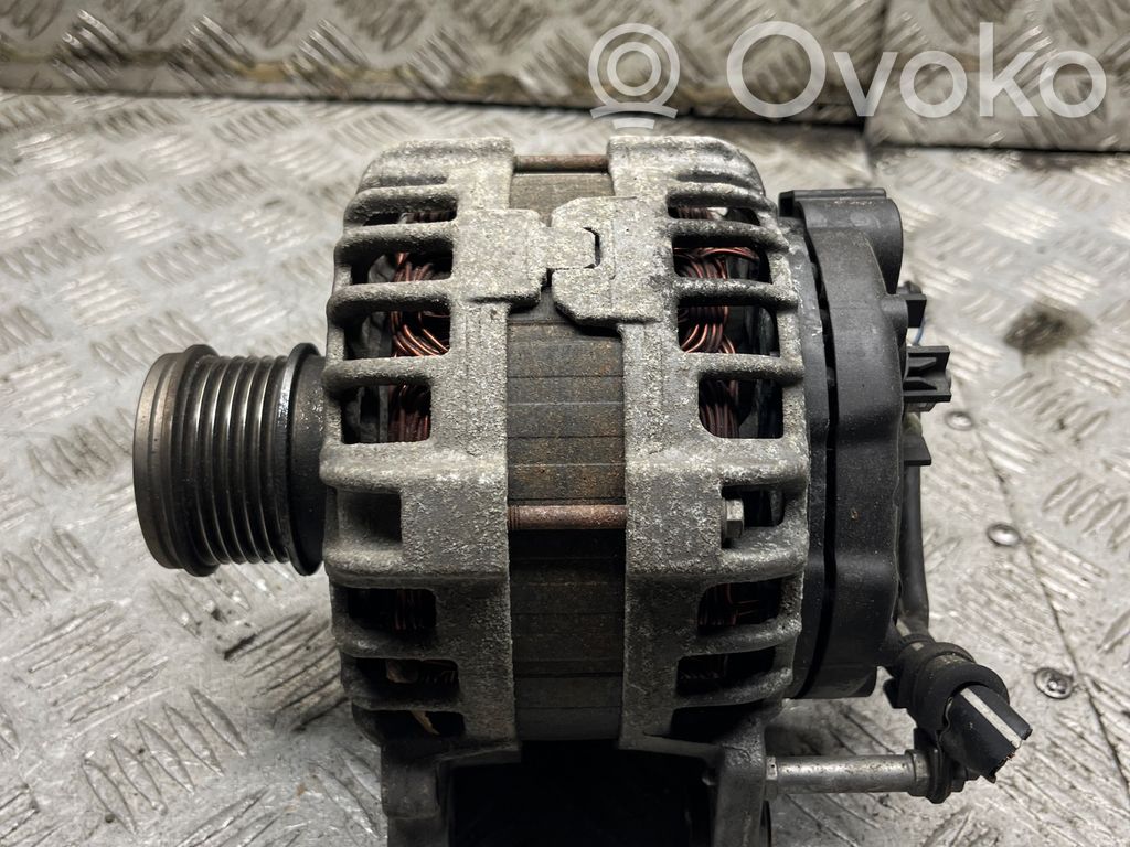 Volkswagen PASSAT B8 Lichtmaschine 