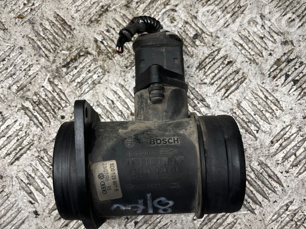 Audi A6 S6 C5 4B Ilmamassan virtausanturi 