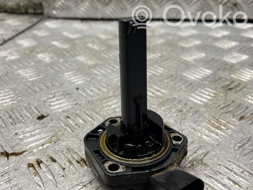 Audi A4 S4 B8 8K Sensor de nivel de aceite 