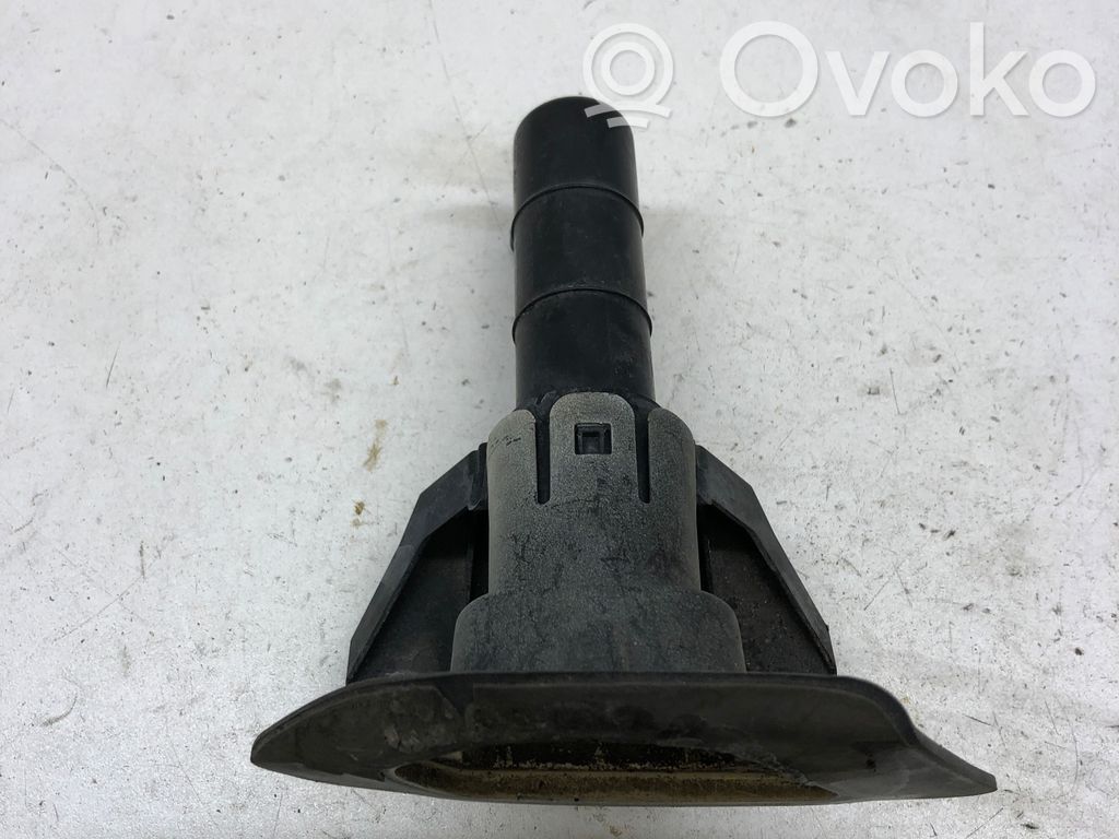 Volkswagen Touran I Dysza spryskiwacza lampy przedniej 
