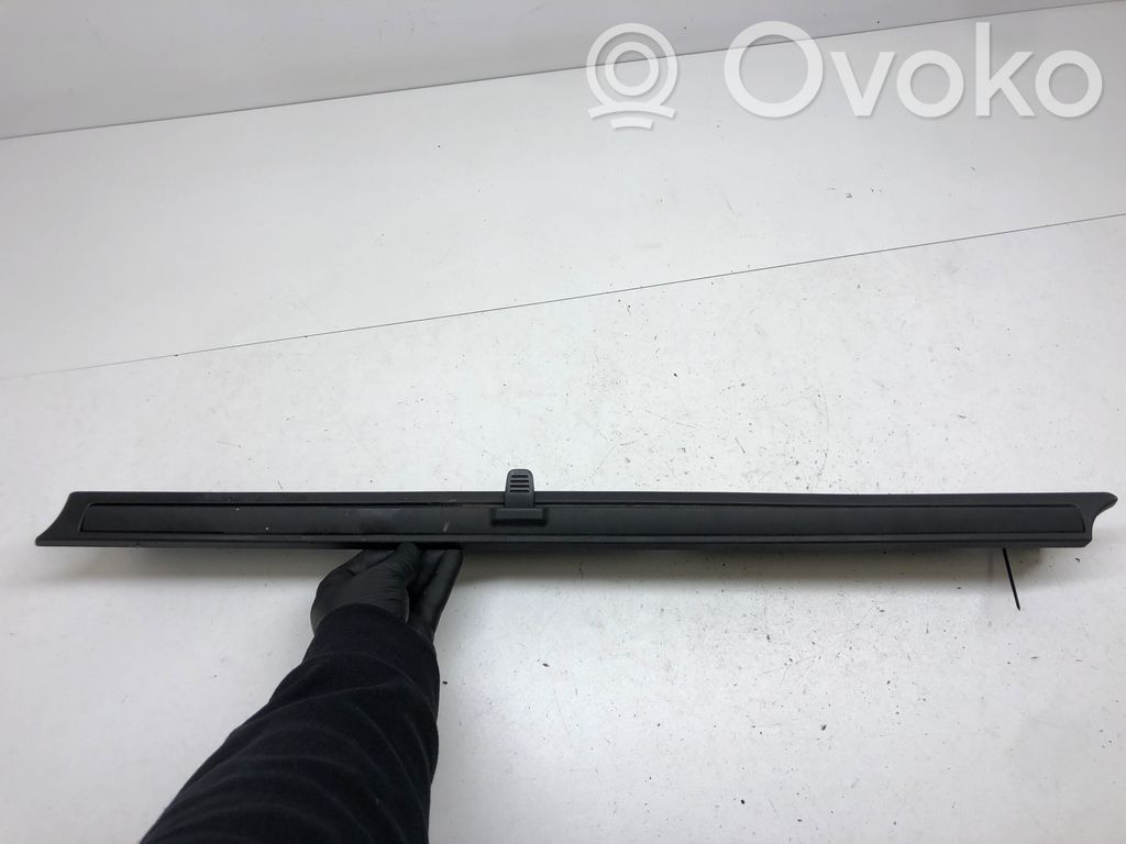 Audi A8 S8 D3 4E Galinė lango užuolaidėlė 