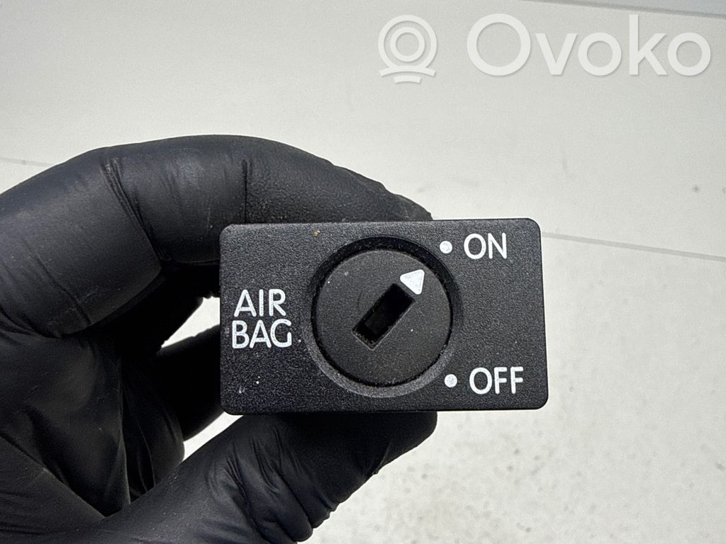 Volkswagen Golf Plus Interrupteur commutateur airbag passager 