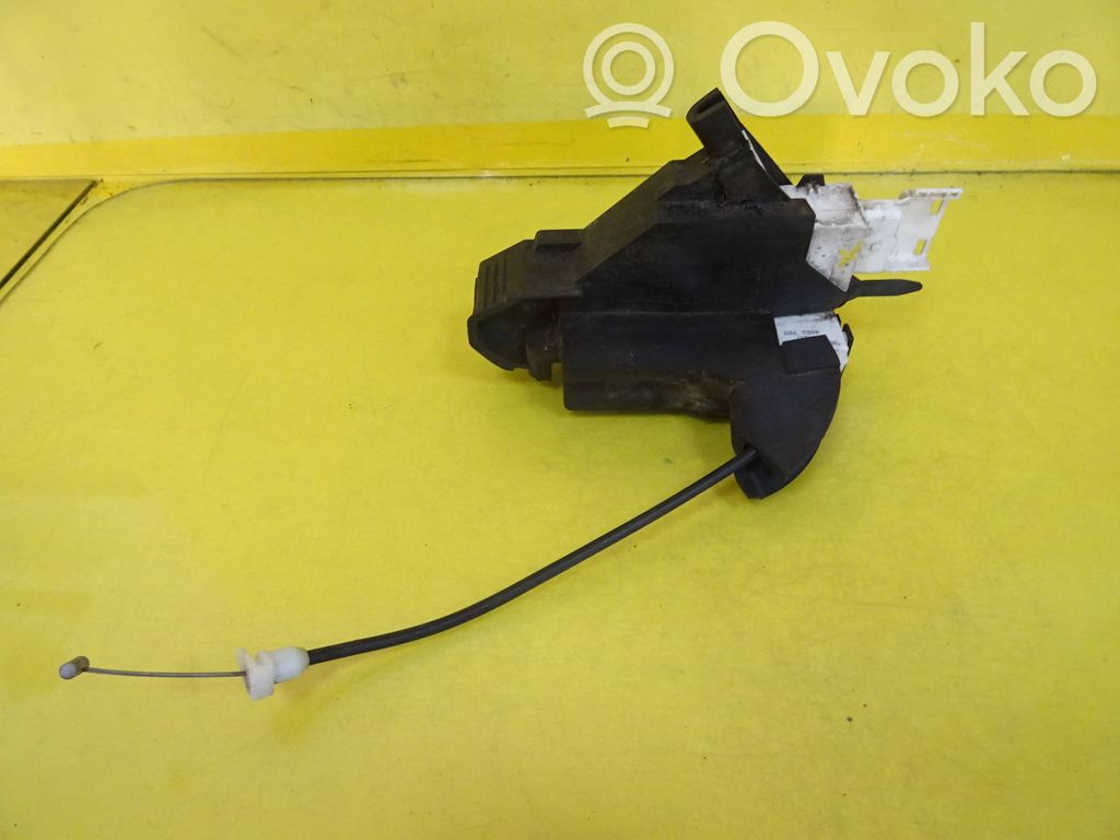 Citroen C4 I Priekšpusē slēdzene 