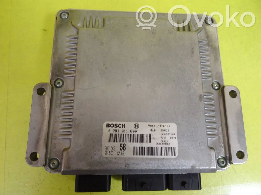 Peugeot 807 Engine control unit/module 