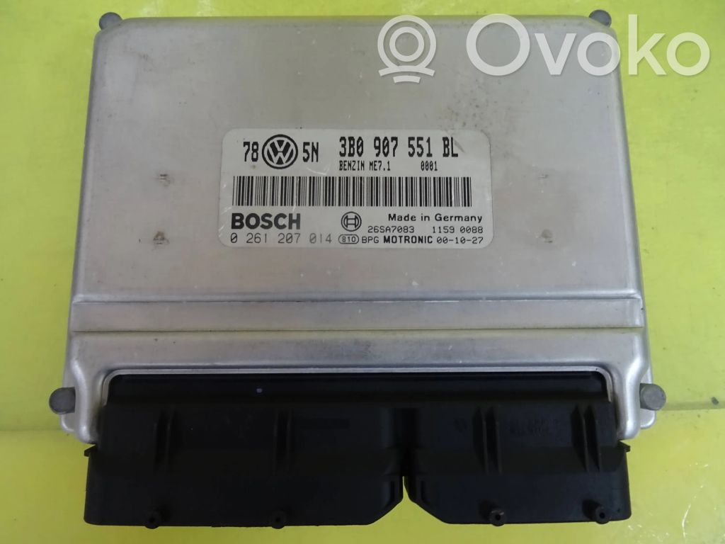 Volkswagen PASSAT B5.5 Engine control unit/module 