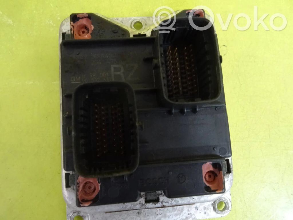 Opel Corsa B Variklio valdymo blokas 
