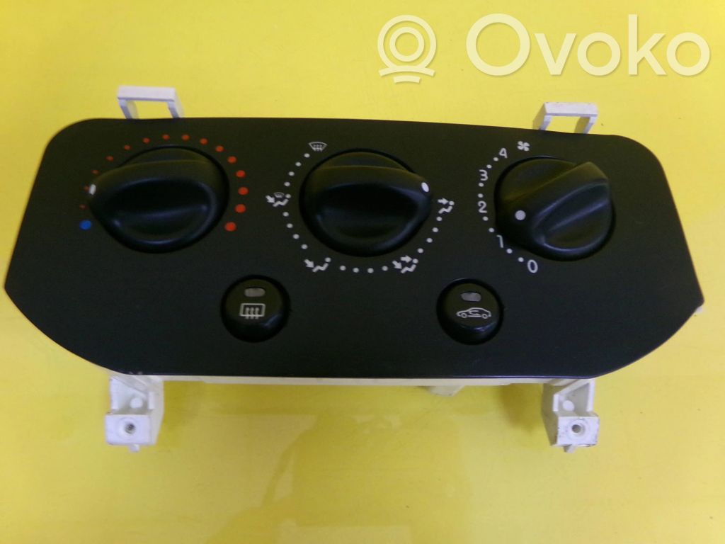Renault Clio II Interior fan control switch 
