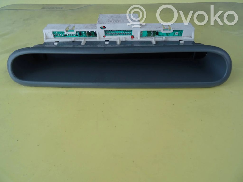 Renault Twingo I Screen/display/small screen 