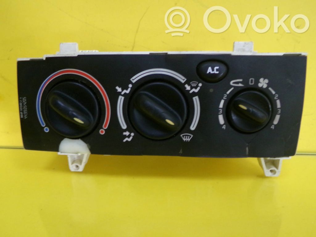 Renault Megane I Climate control unit 