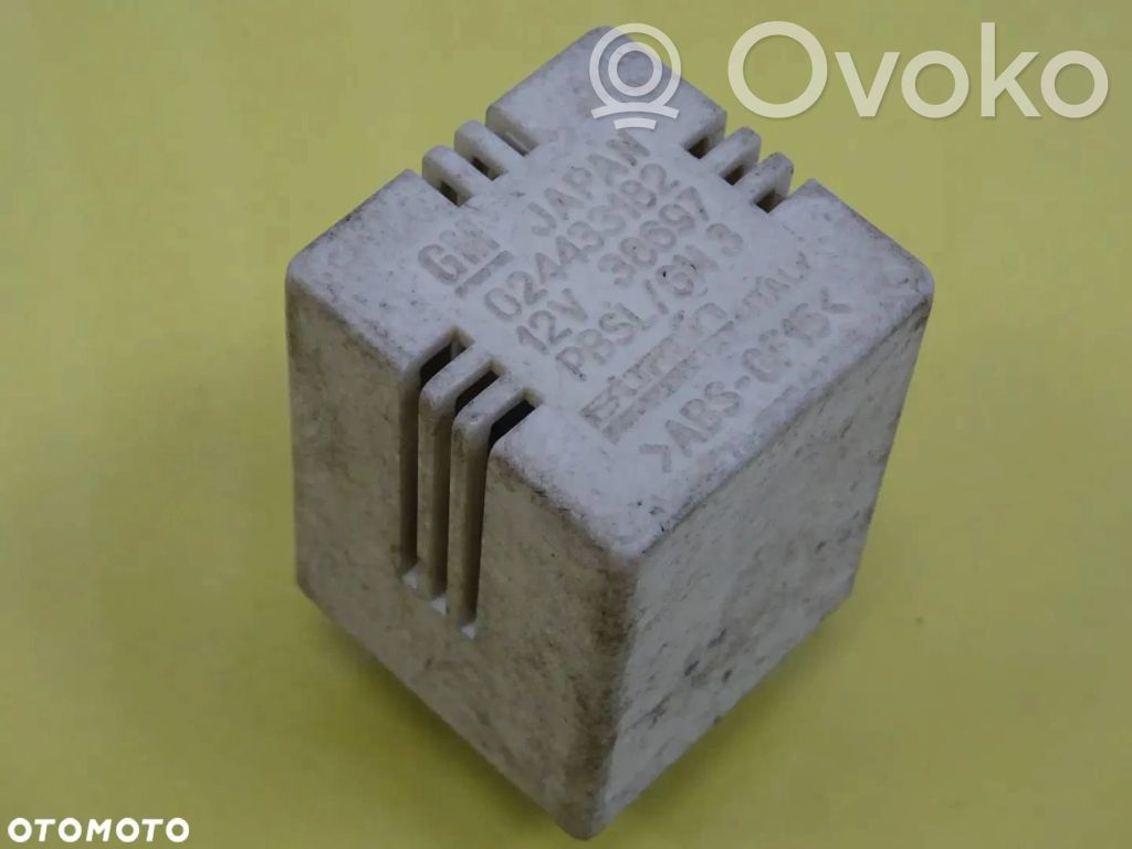 Opel Omega B2 Other relay 