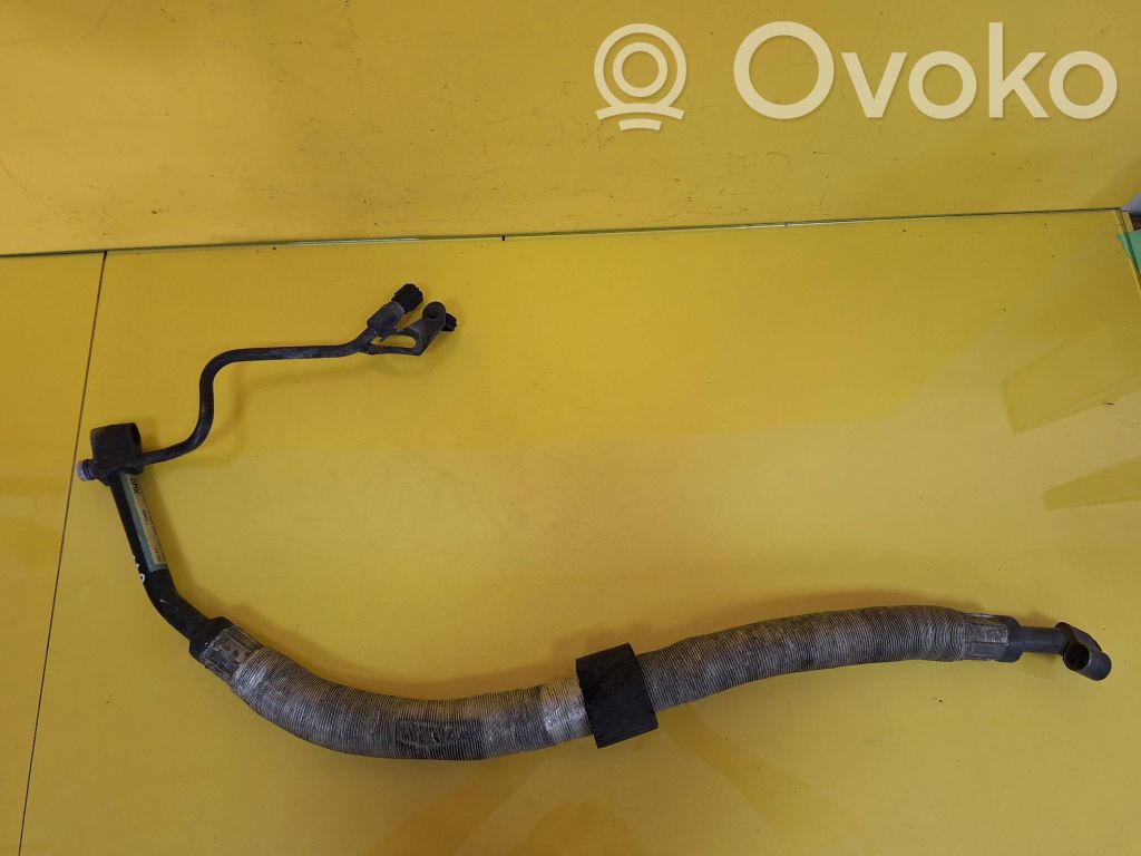 Air conditioning (A/C) pipe/hose   8386000