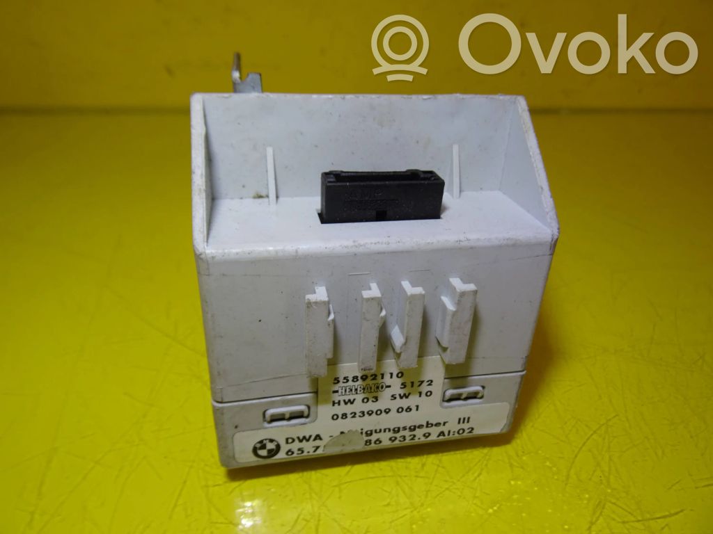 Unité de commande / module de pompe à carburant   55892110