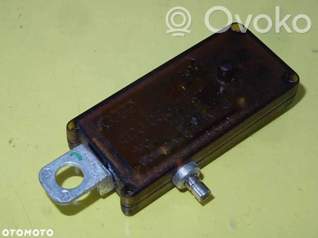 Audi A8 S8 D2 4D Antenos stiprintuvas 