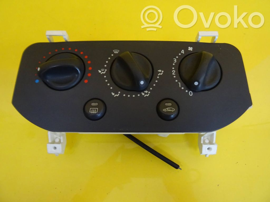 Renault Clio II Interior fan control switch 