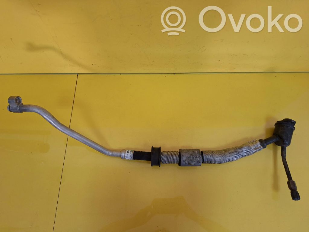 BMW 5 E39 Ilmastointilaitteen putki (A/C) 
