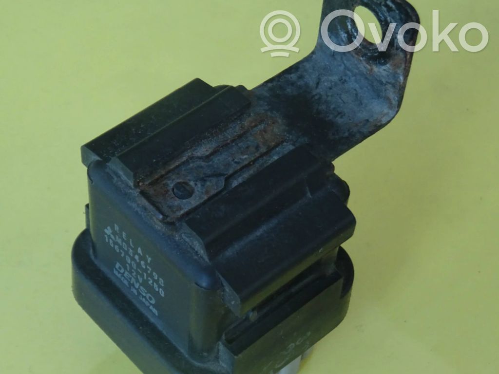 Mitsubishi Carisma Muu rele 