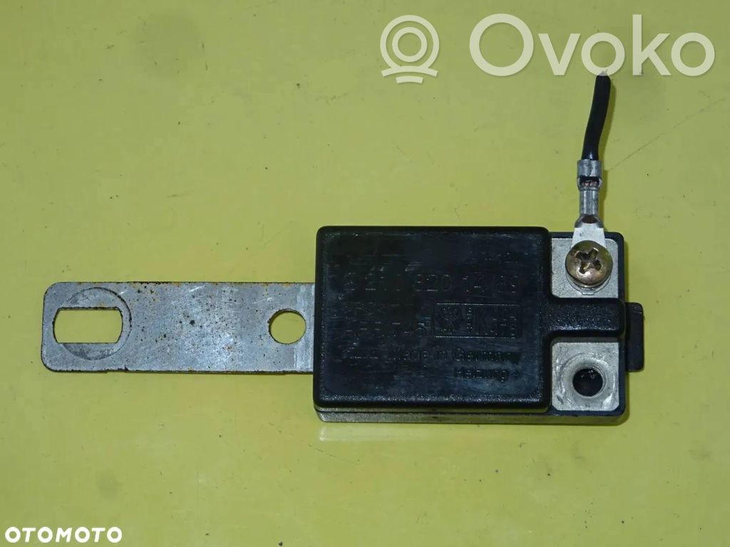 Mercedes-Benz E W210 Antennenverstärker Signalverstärker 