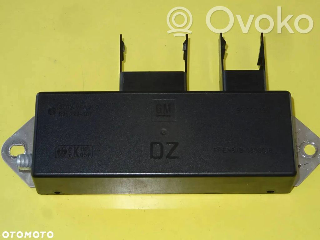 Opel Omega B1 Amplificator antenă aeriană 