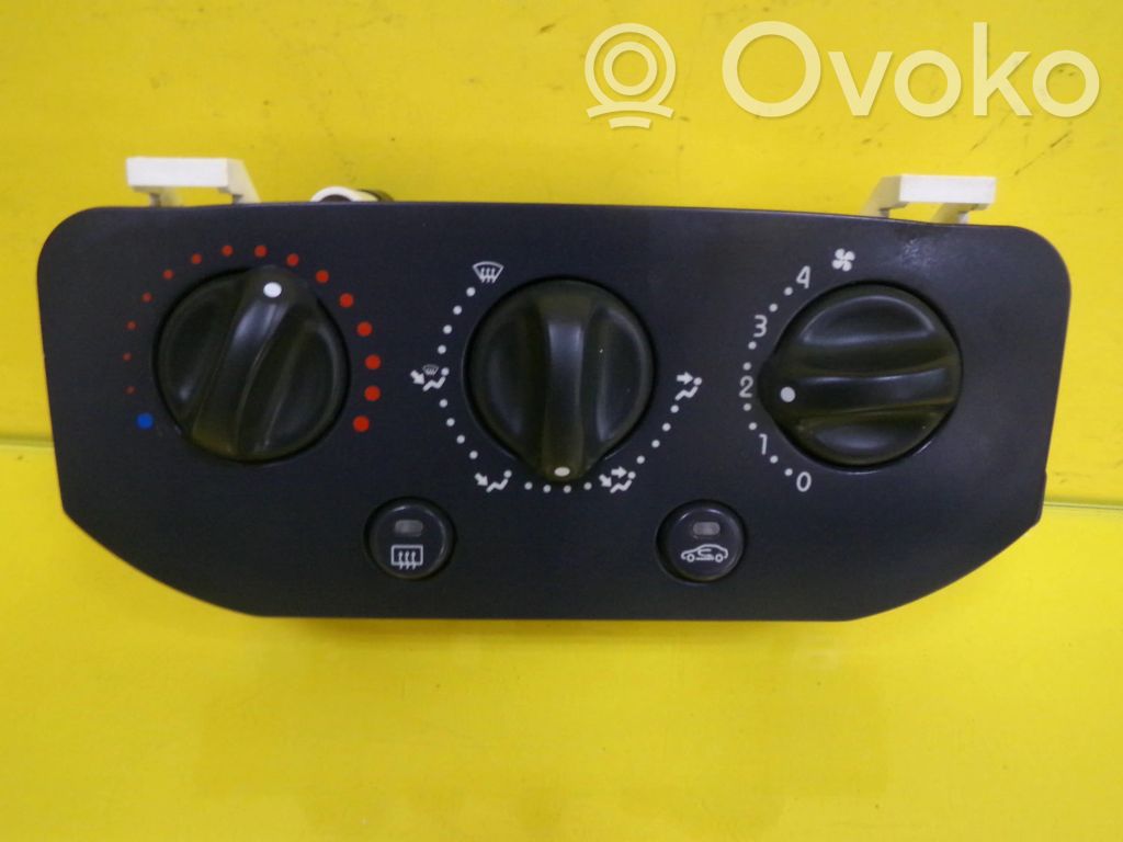 Renault Clio II Interior fan control switch 