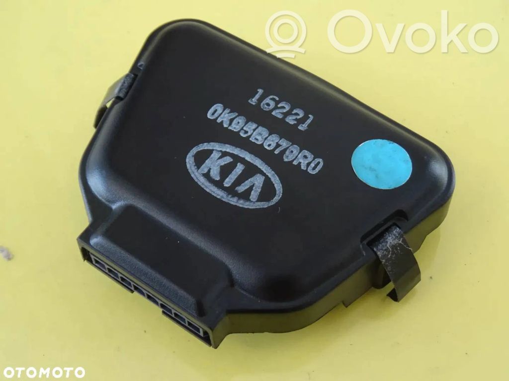KIA Carnival Датчик дождя 