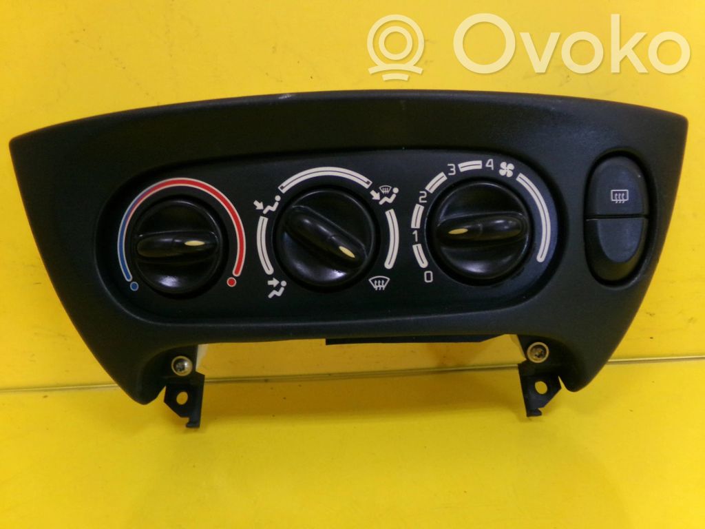 Renault Megane I Interior fan control switch 