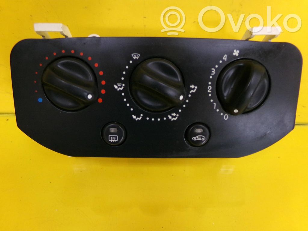 Renault Clio II Interior fan control switch 