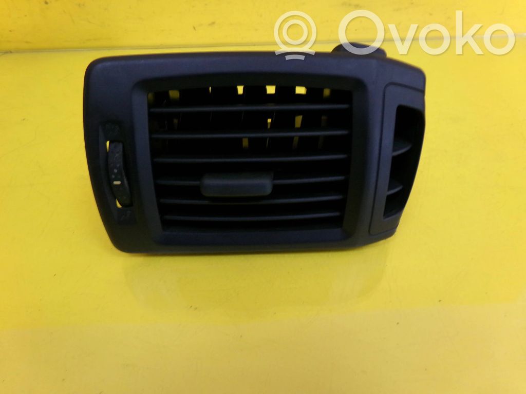 Renault Clio II Dashboard side air vent grill/cover trim 