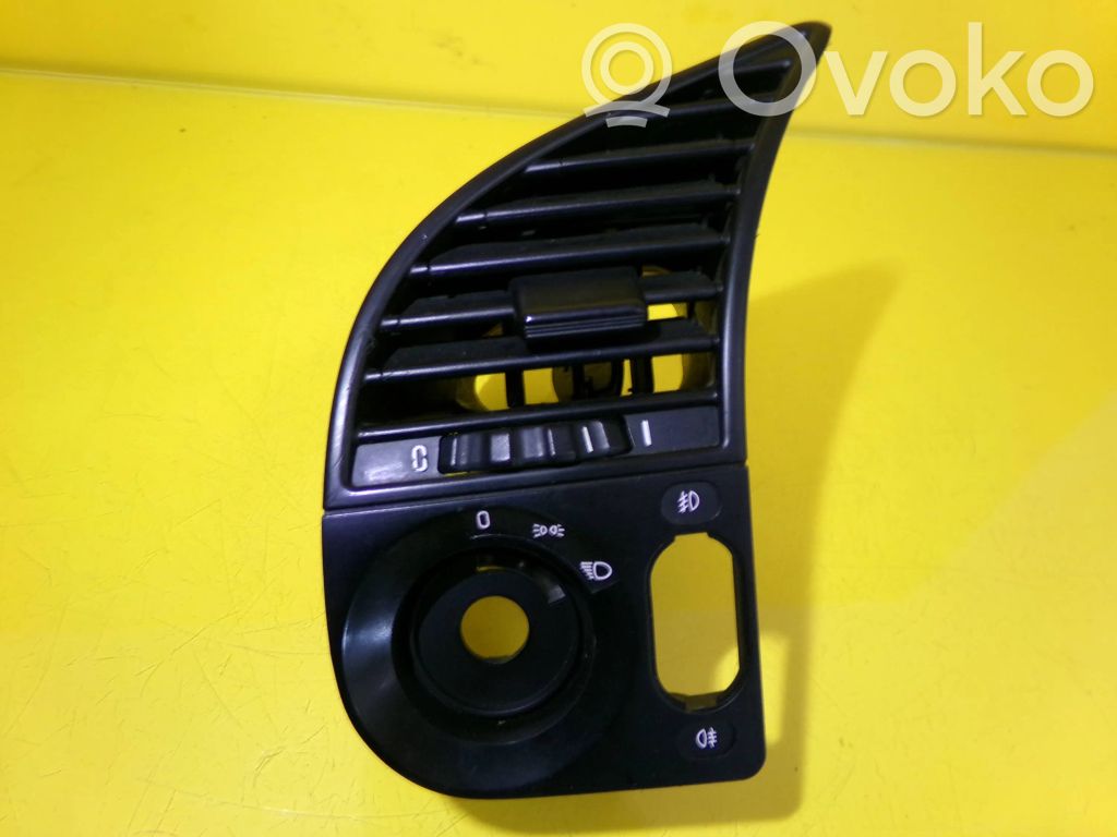 BMW 3 E36 Sānu gaisa režģis 