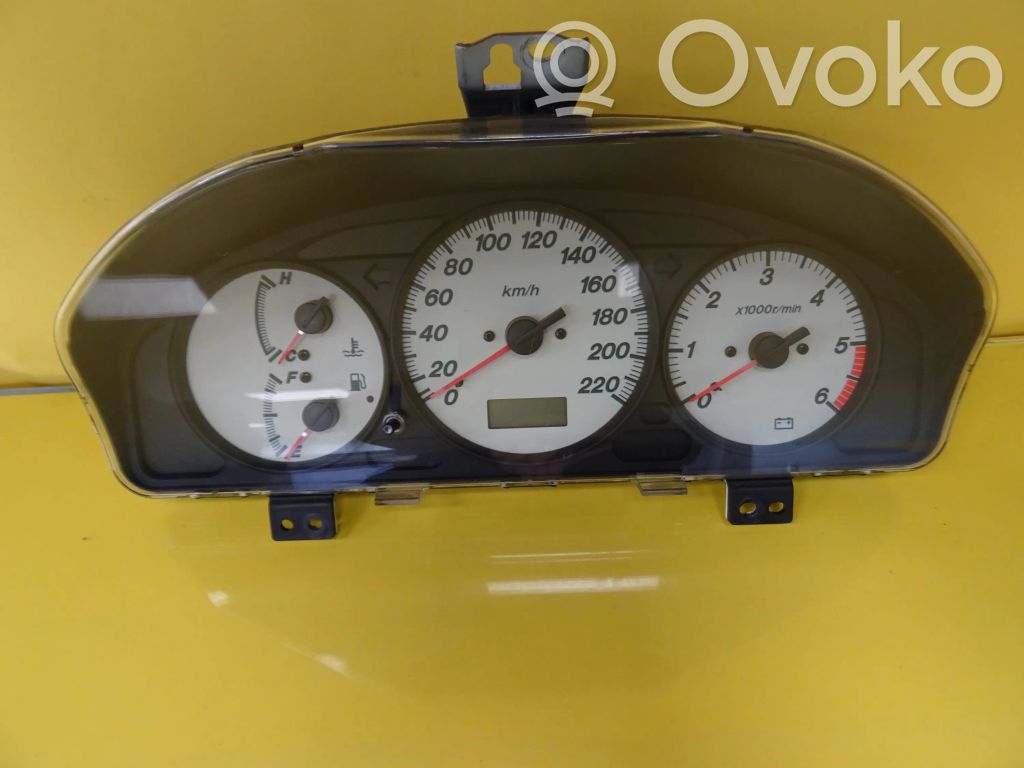 Mazda Premacy Speedometer (instrument cluster) 