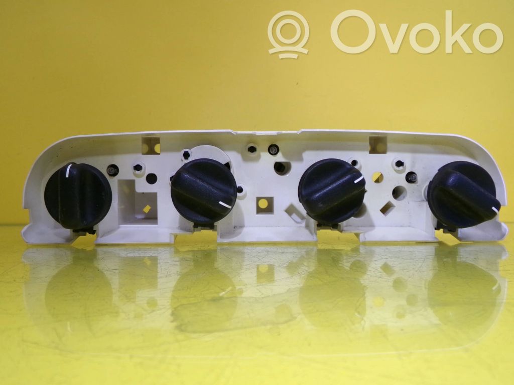 Opel Omega B1 Climate control unit 