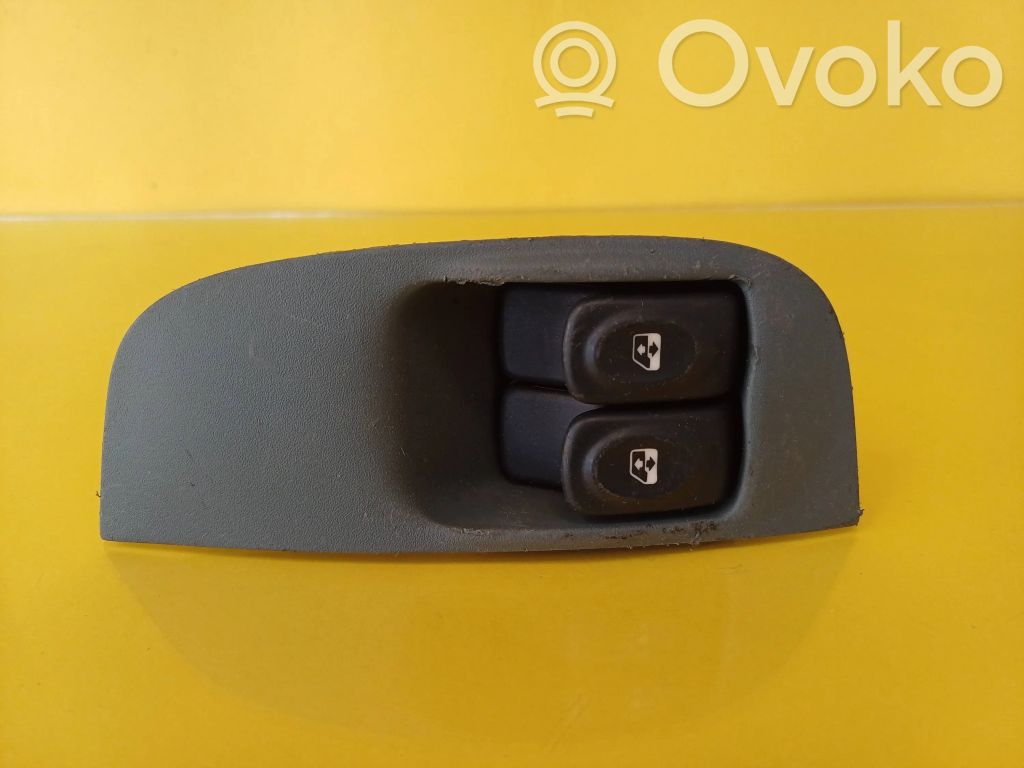 Electric window control switch   838099D