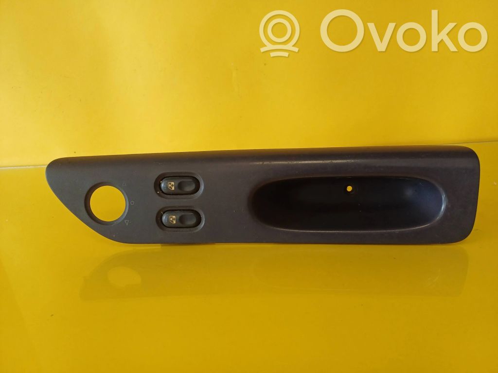 Renault Espace III Electric window control switch 
