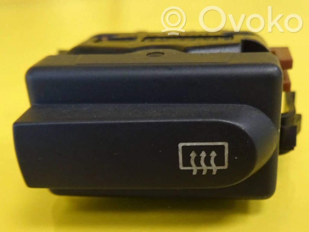 Renault Clio II Windscreen/window heater switch 