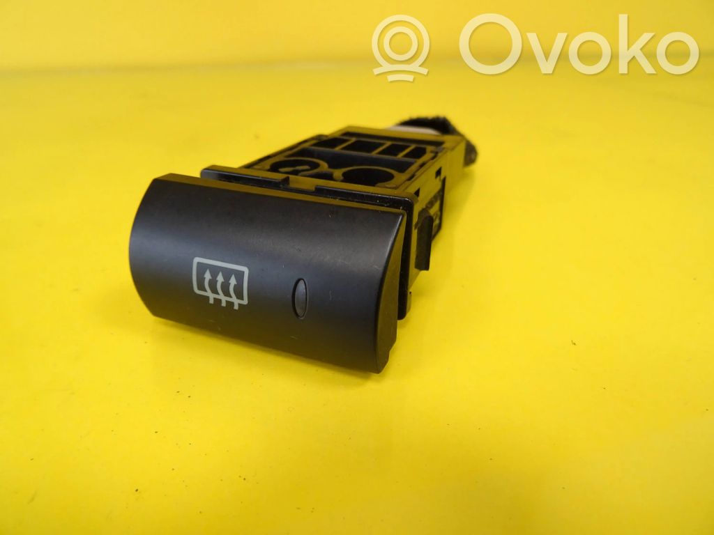 Windscreen/window heater switch