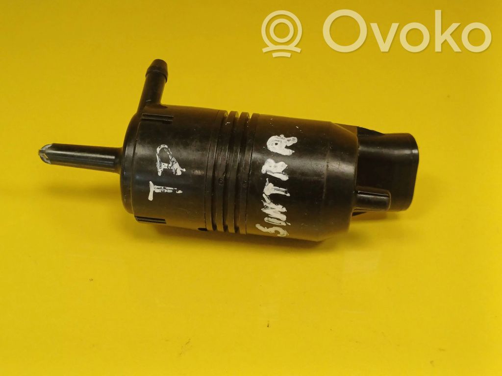 Windscreen/windshield washer pump   22144915
