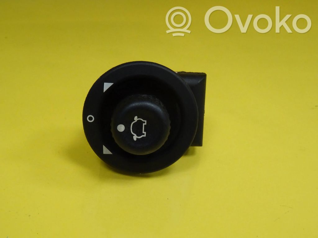 Ford Fiesta Wing mirror switch 