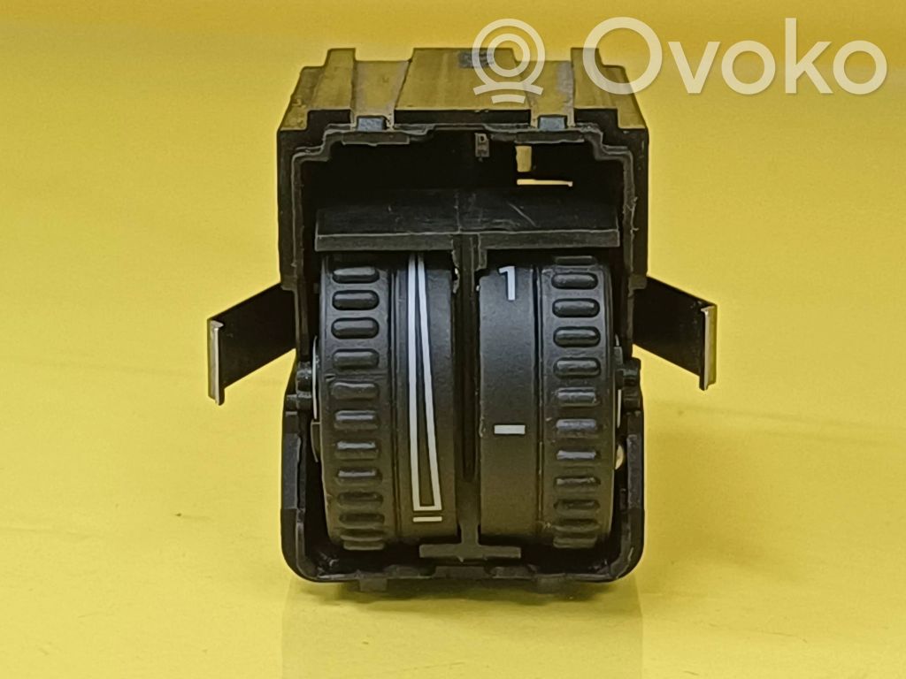 Volkswagen Golf Plus Headlight level height control switch 