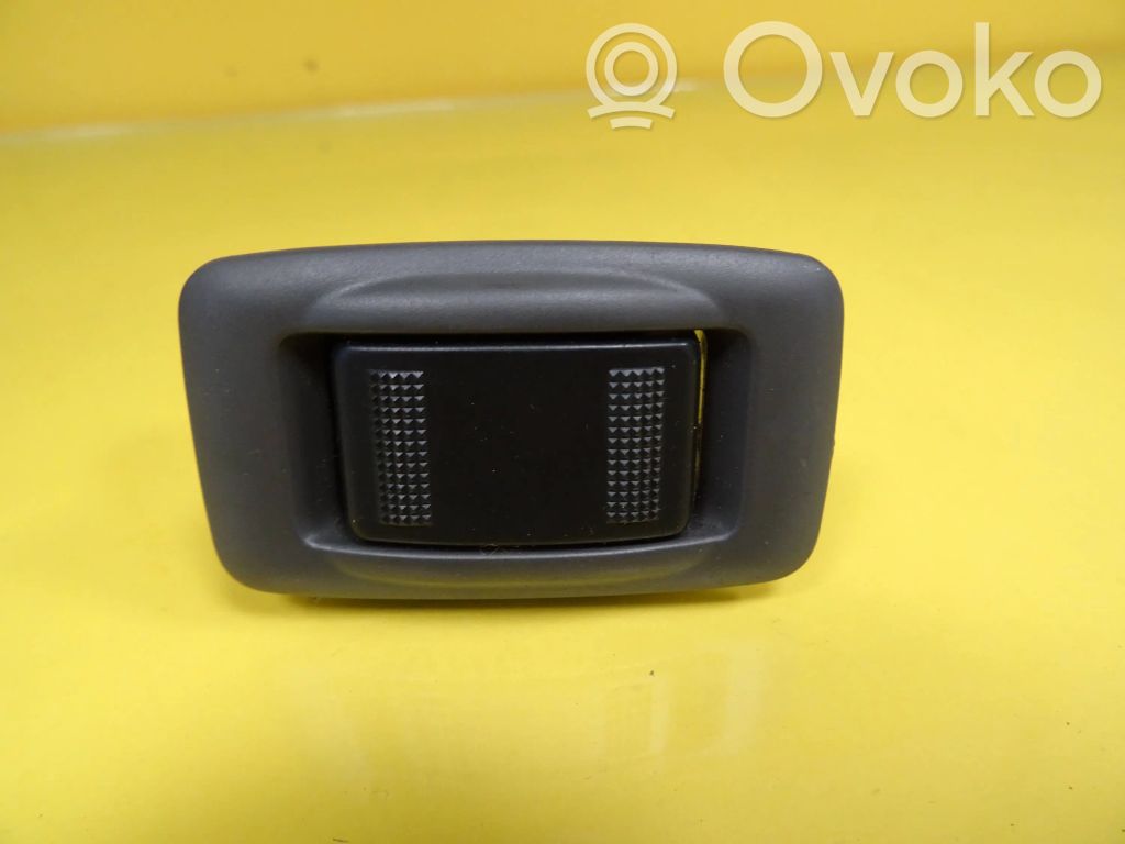 Mazda 323 F Electric window control switch 