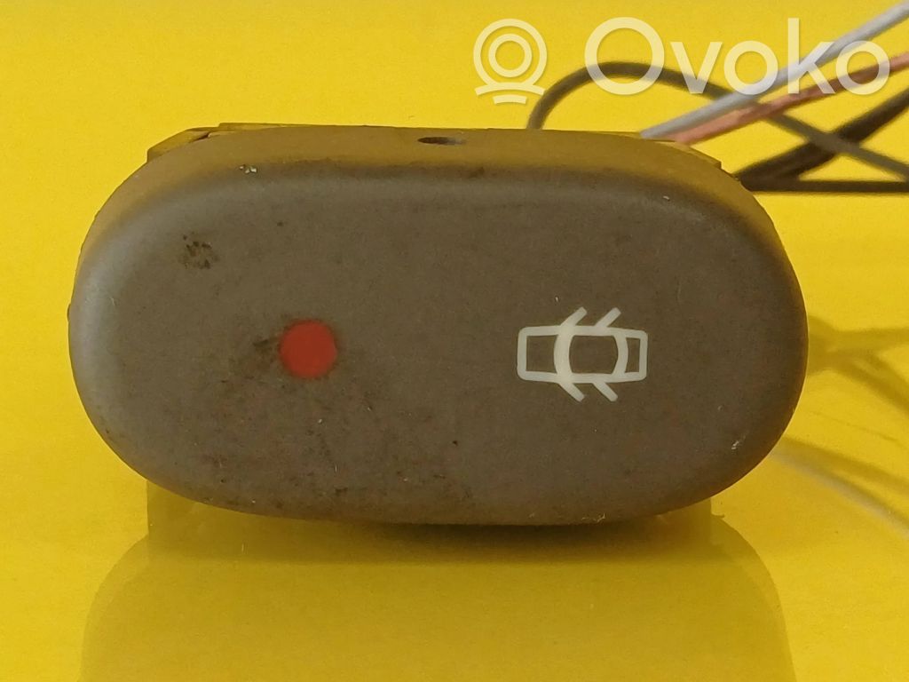 Renault Clio II Central locking switch button 