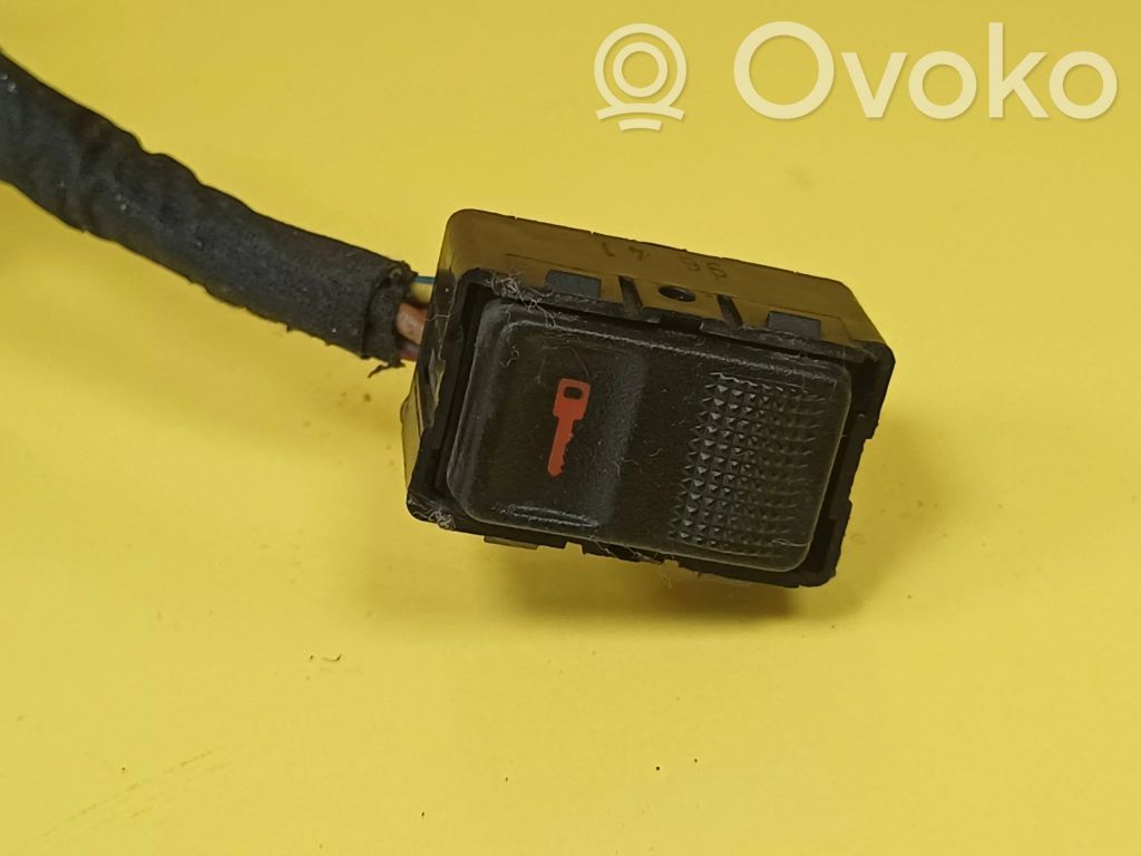 Audi A4 S4 B5 8D Botón interruptor de bloqueo de puertas 