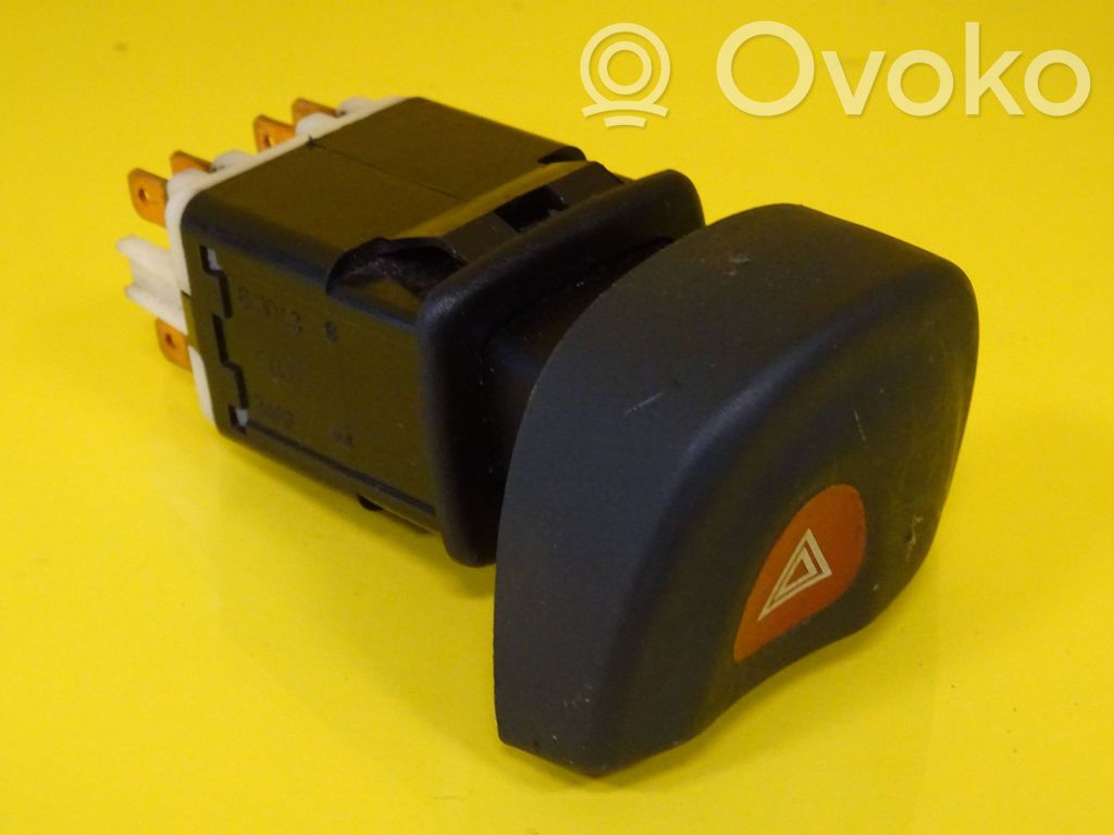 Renault Megane I Hazard light switch 
