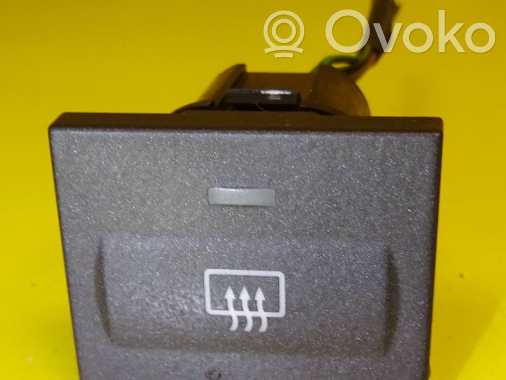Ford Focus Windscreen/window heater switch 