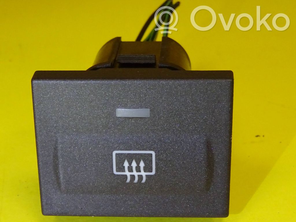 Ford Focus Windscreen/window heater switch 