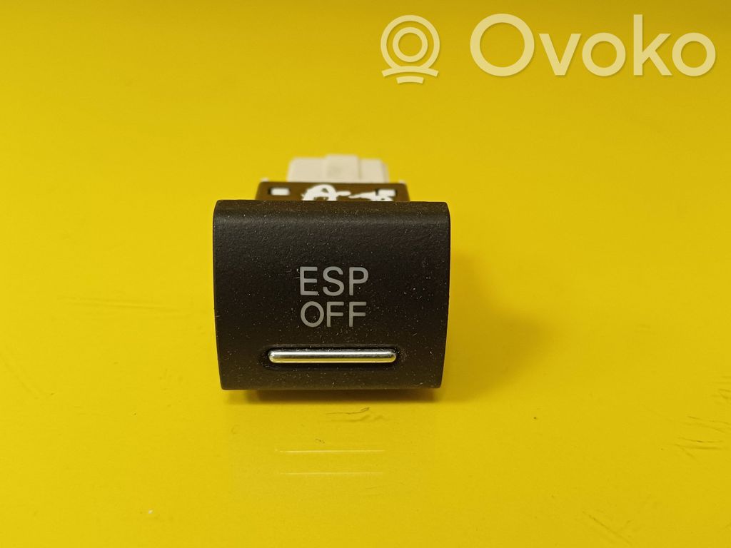 Interruptor ESP (programa de estabilidad)   8P0927134B