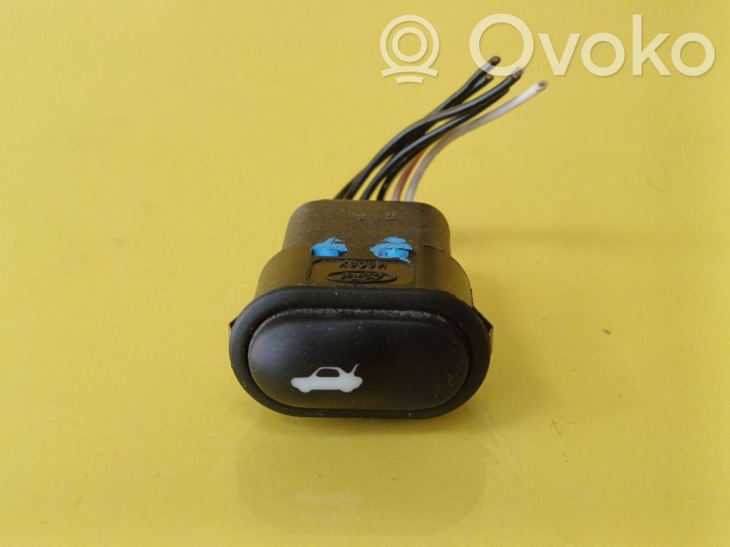 Ford Fiesta Tailgate opening switch 