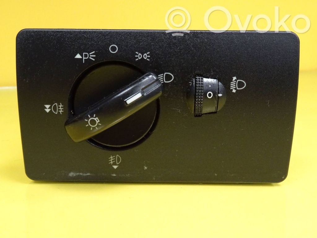 Interrupteur d’éclairage   4S7T13A024BA