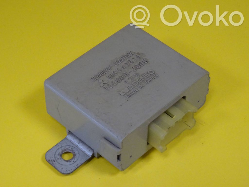 Mitsubishi Space Runner Unité de commande / module de toit ouvrant 